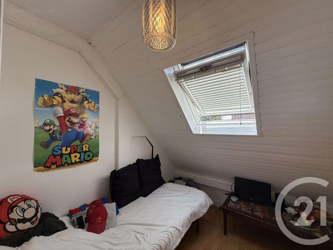 Maison 114 m² à Saint-Quentin  - photo 9