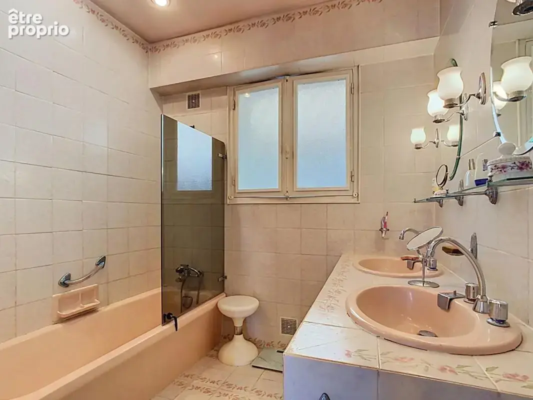 Maison spacieuse avec appartement 186 m2 - photo 11