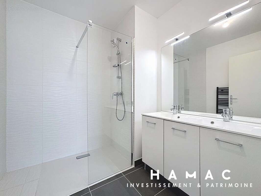 Appartement à CRAPONNE