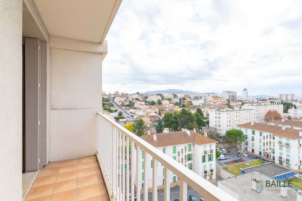 Photo 3 - Appartement à MARSEILLE-4E