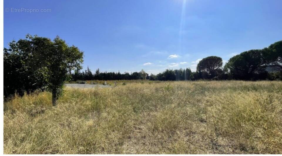 Terrain à LEZIGNAN-CORBIERES