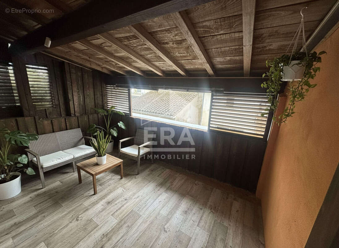 Maison à SAINT-SEURIN-SUR-L'ISLE