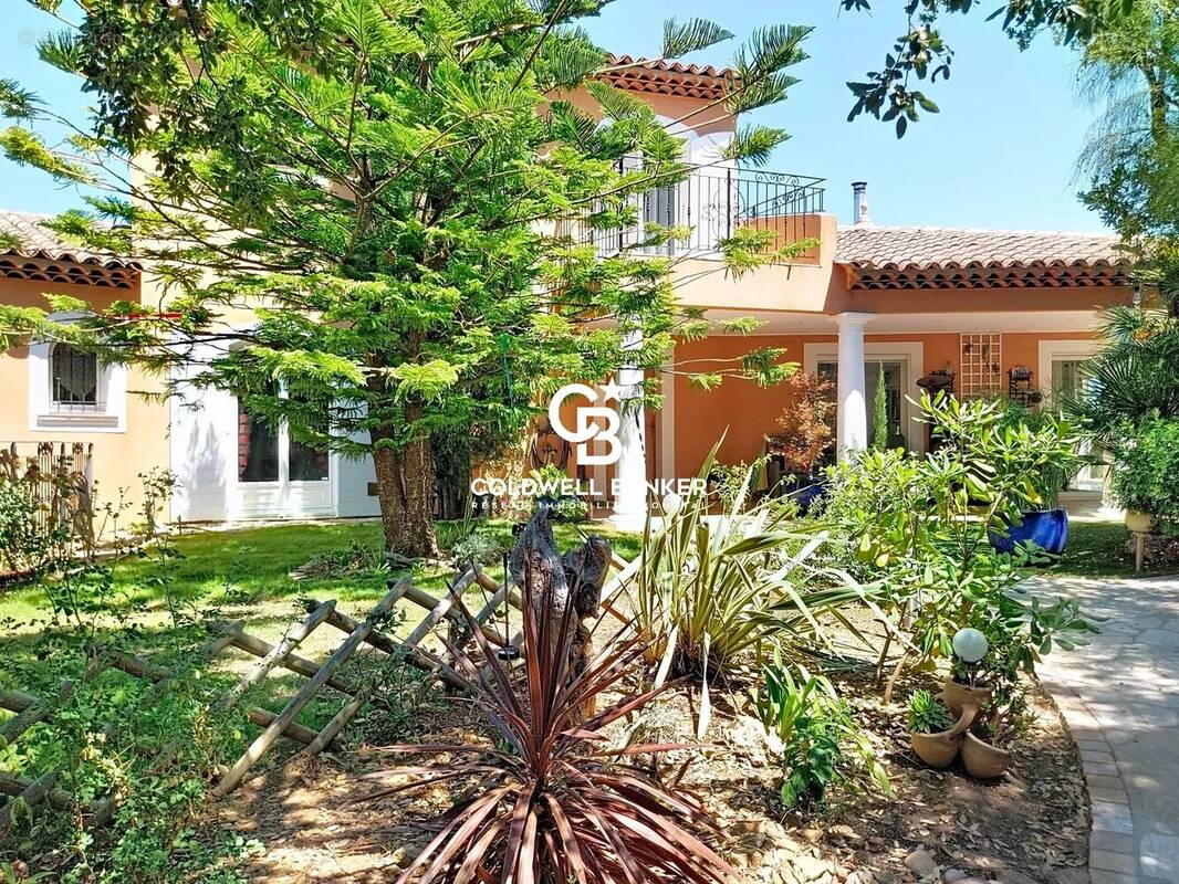 Maison à FREJUS