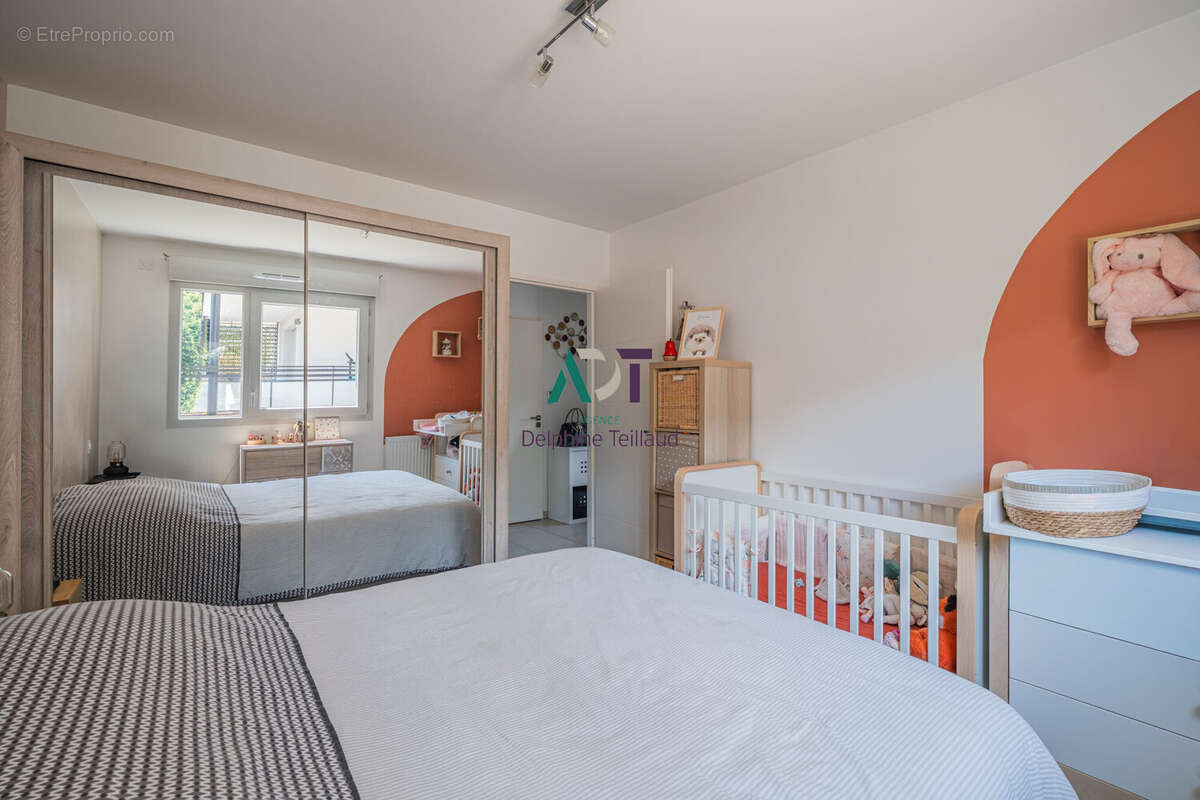 Appartement à FROGES