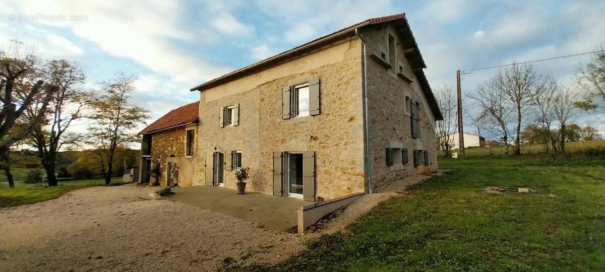 Maison à VILLEFRANCHE-DE-ROUERGUE