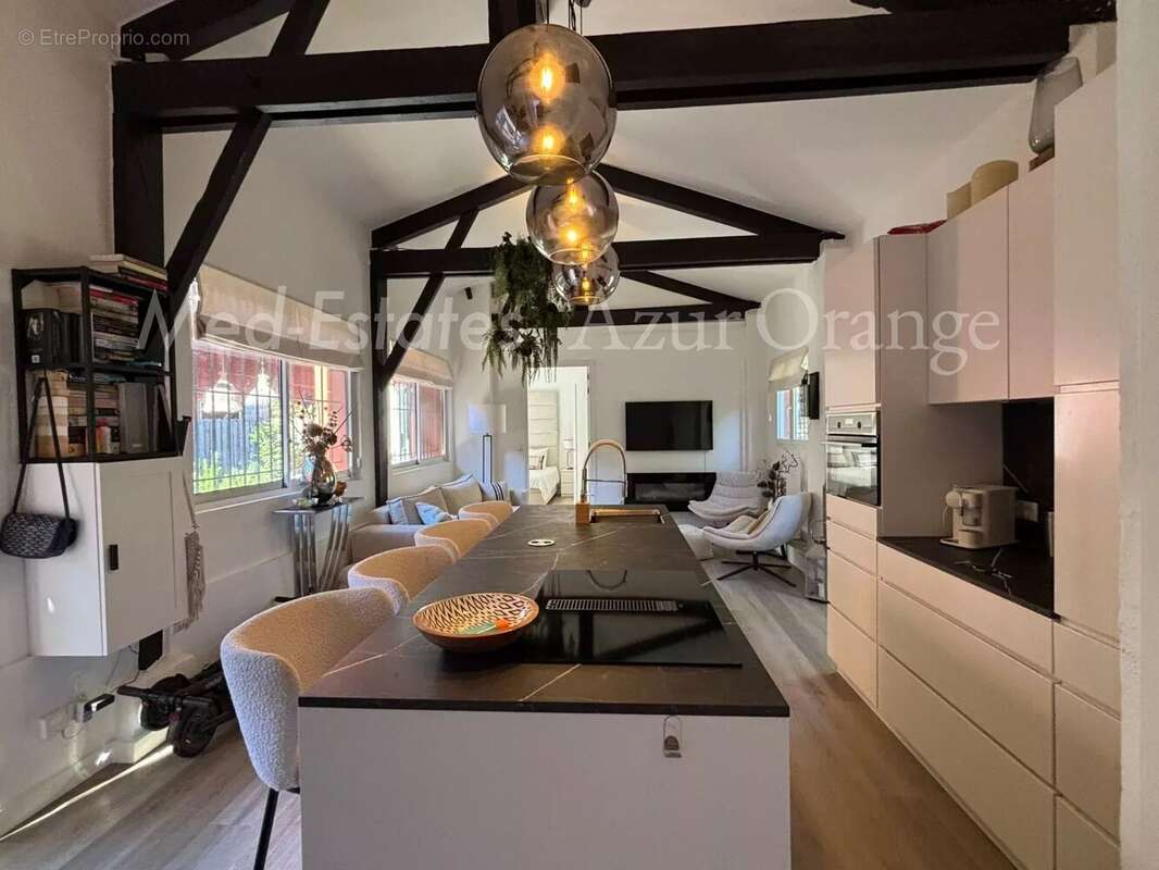 Appartement à GRIMAUD