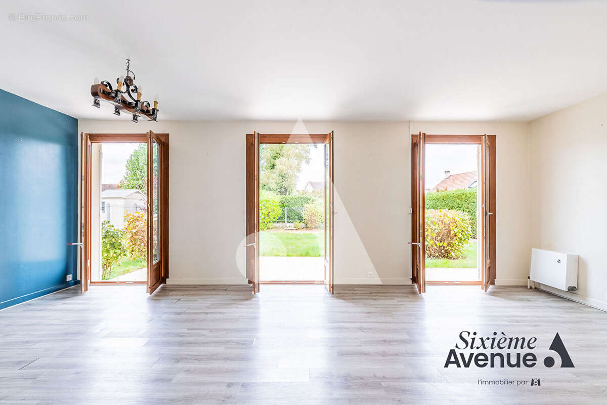 Maison à LE PLESSIS-PATE