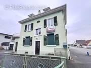 Maison à VILLAGE-NEUF