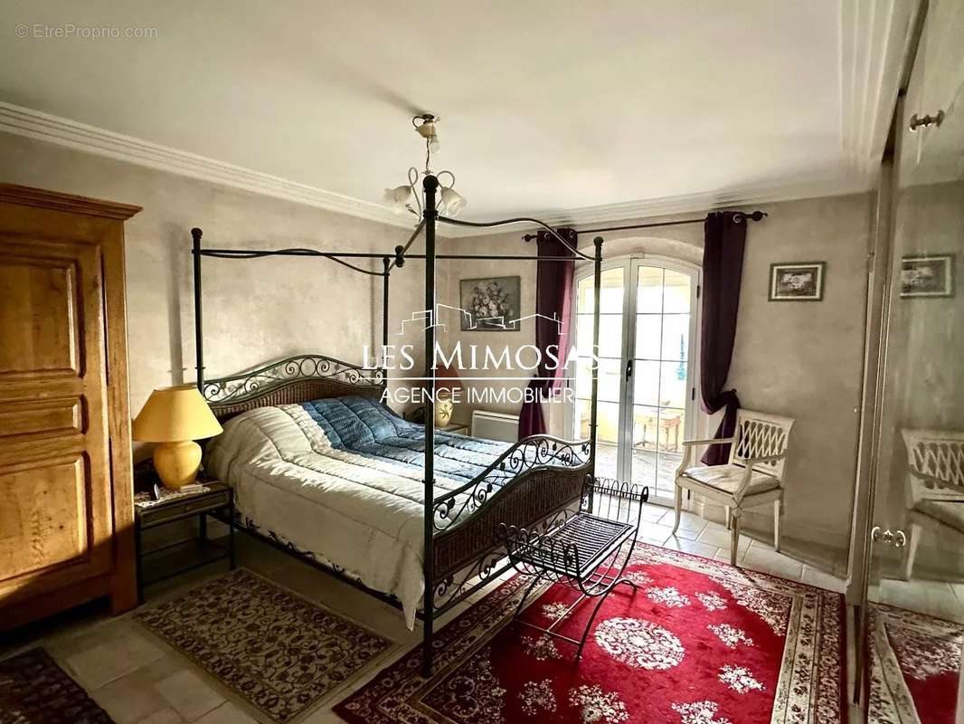 Maison à TRANS-EN-PROVENCE