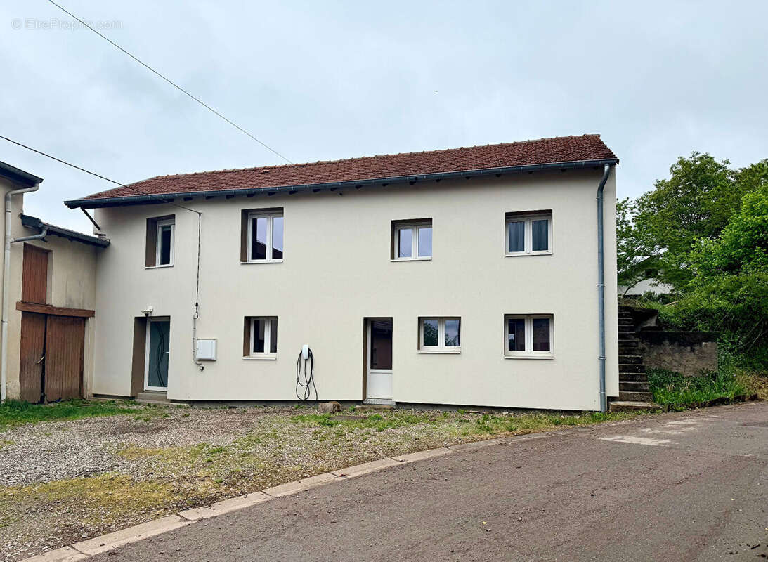 Maison à BOUZONVILLE