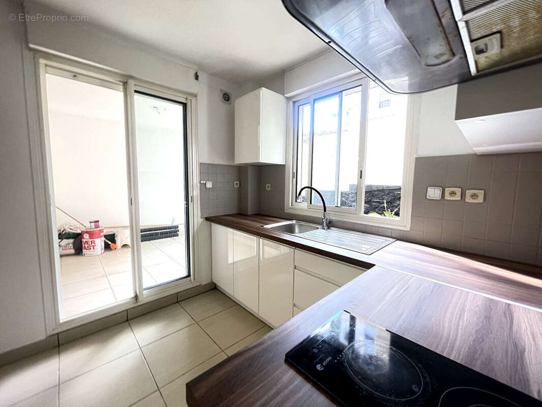 A VENDRE - Saint-Denis - Appartement T2 52.26 m2 en rez-de-jardin - photo 3