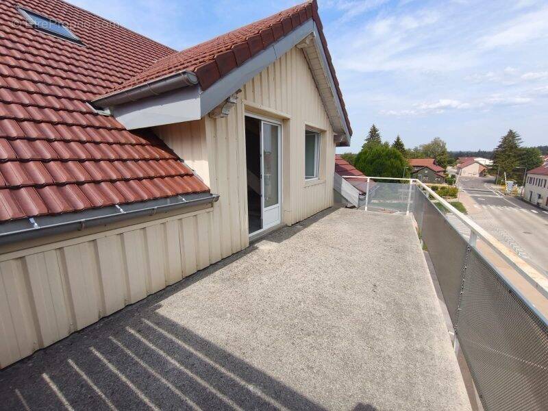 Appartement 64 m² à Gilley  - photo 2