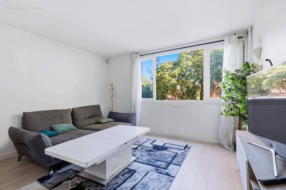 Appartement à SURESNES