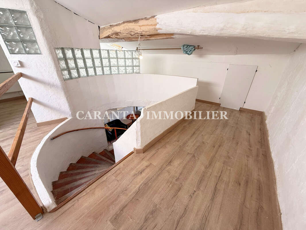 Vente Maison de village 5 pièces plan de la tour avec jardin composée de 2 appartements - photo 12