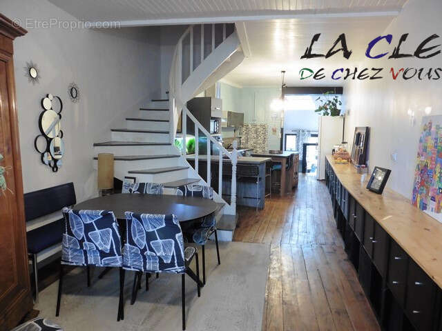 Maison à COULONGES-SUR-L&#039;AUTIZE