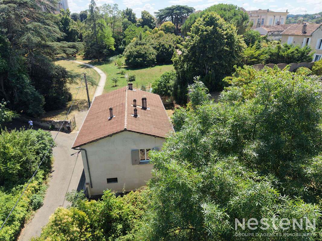 A Vendre Maison de 80 m² sur sous-sol de 68 m² avec garages et jardin proche du centre de Condom - photo 14
