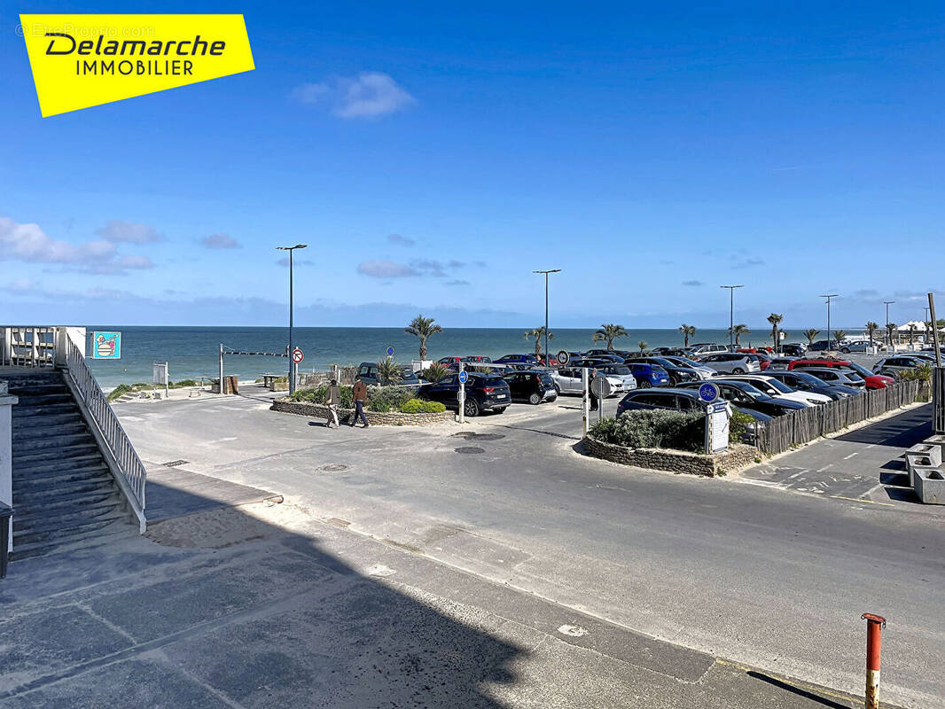 Appartement à DONVILLE-LES-BAINS