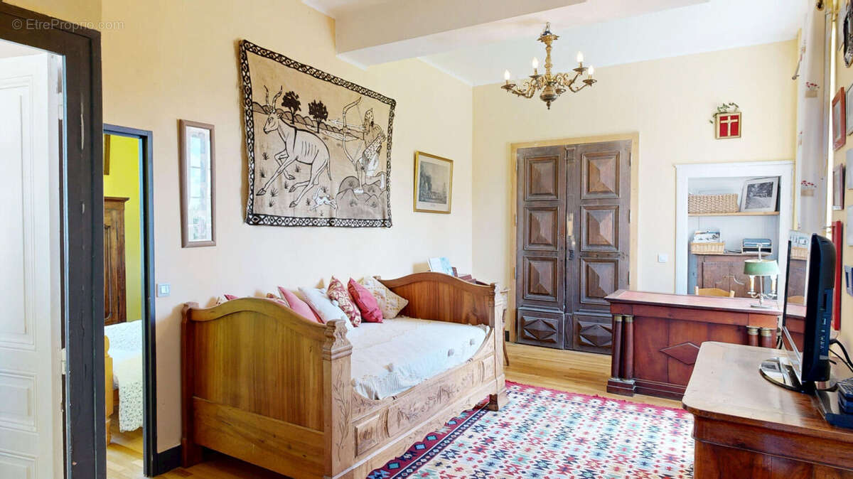 Maison à YZEURE