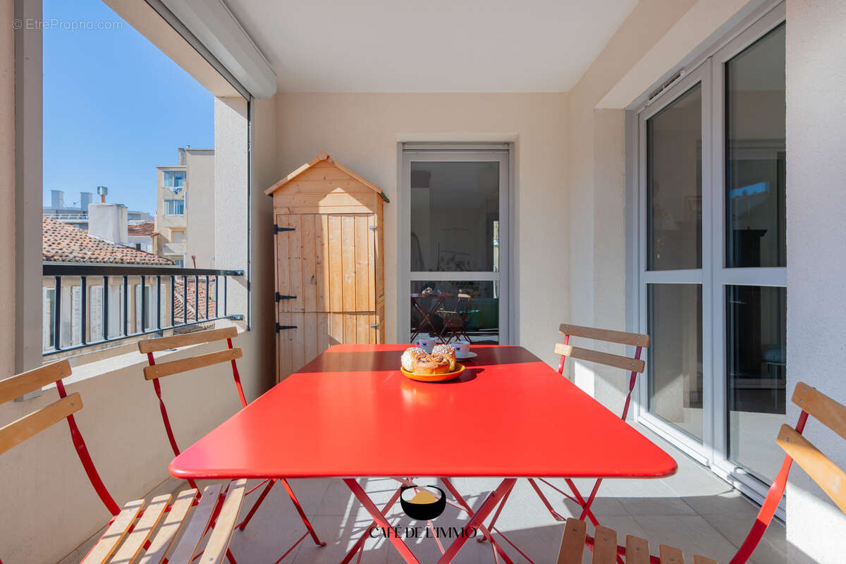 Appartement à MARSEILLE-5E