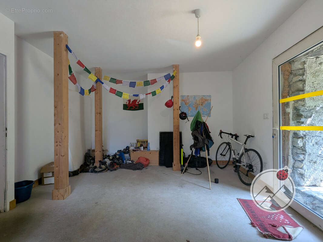 Bigourdane du XVIIIe · Entre Lourdes et Argelès-Gazost · 3 chambres · Terrain 985 m2 · Fort potentiel - photo 13