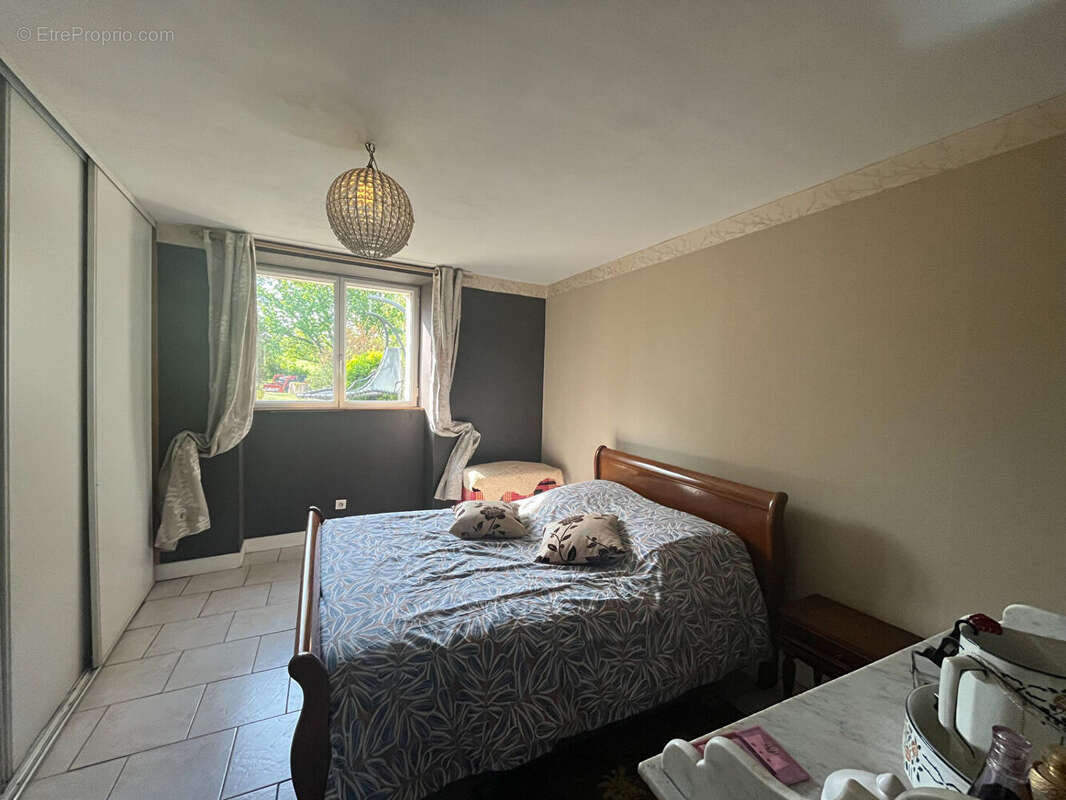 Maison 3 chambres, jardin et dépendances - photo 10