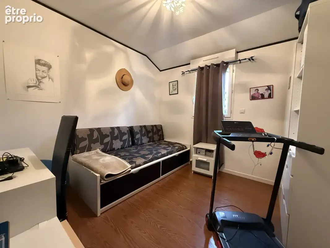 HIDRI IMMO PLUS vous propose en exclusivité une maison mitoyenne avec climatisation et garage à Fontaine - photo 8