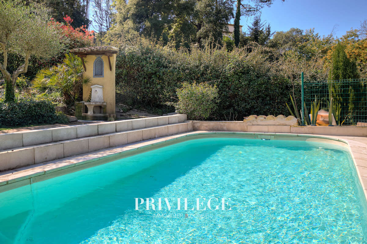 Maison à LES ADRETS-DE-L'ESTEREL