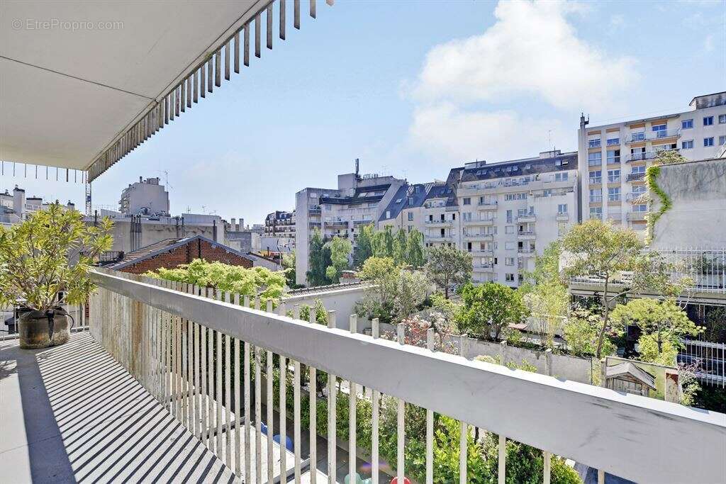 Appartement à PARIS-19E