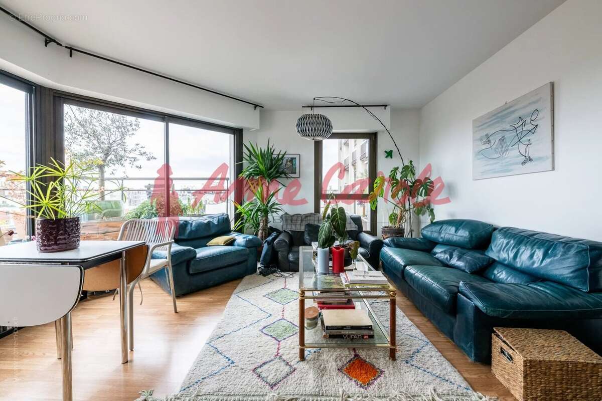 Appartement à PARIS-20E