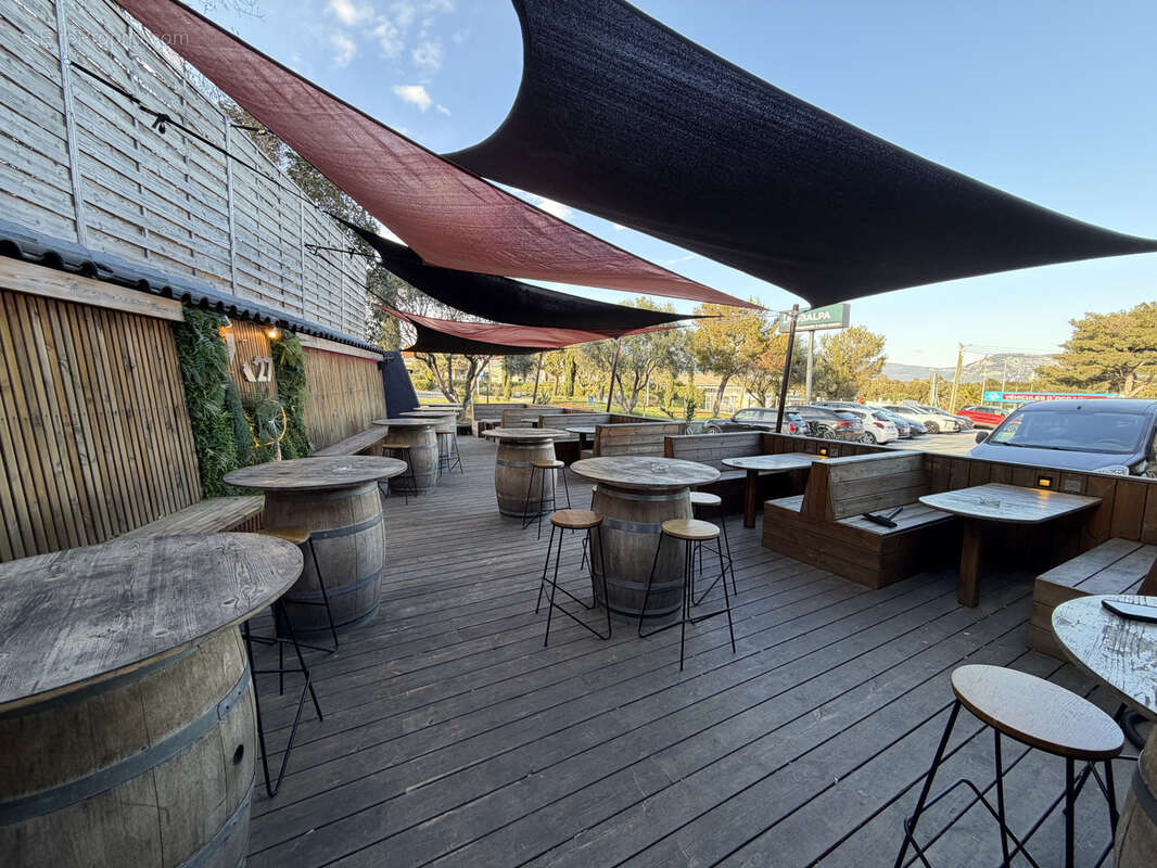 Commerce à SIX-FOURS-LES-PLAGES