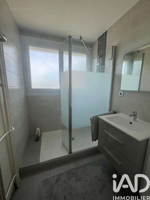 Photo 7 - Appartement à FLEURY-LES-AUBRAIS