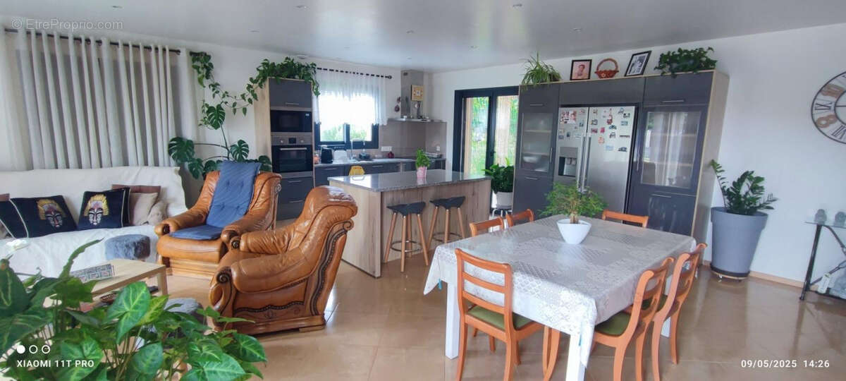 Maison à SAINT-JULIEN-SUR-VEYLE