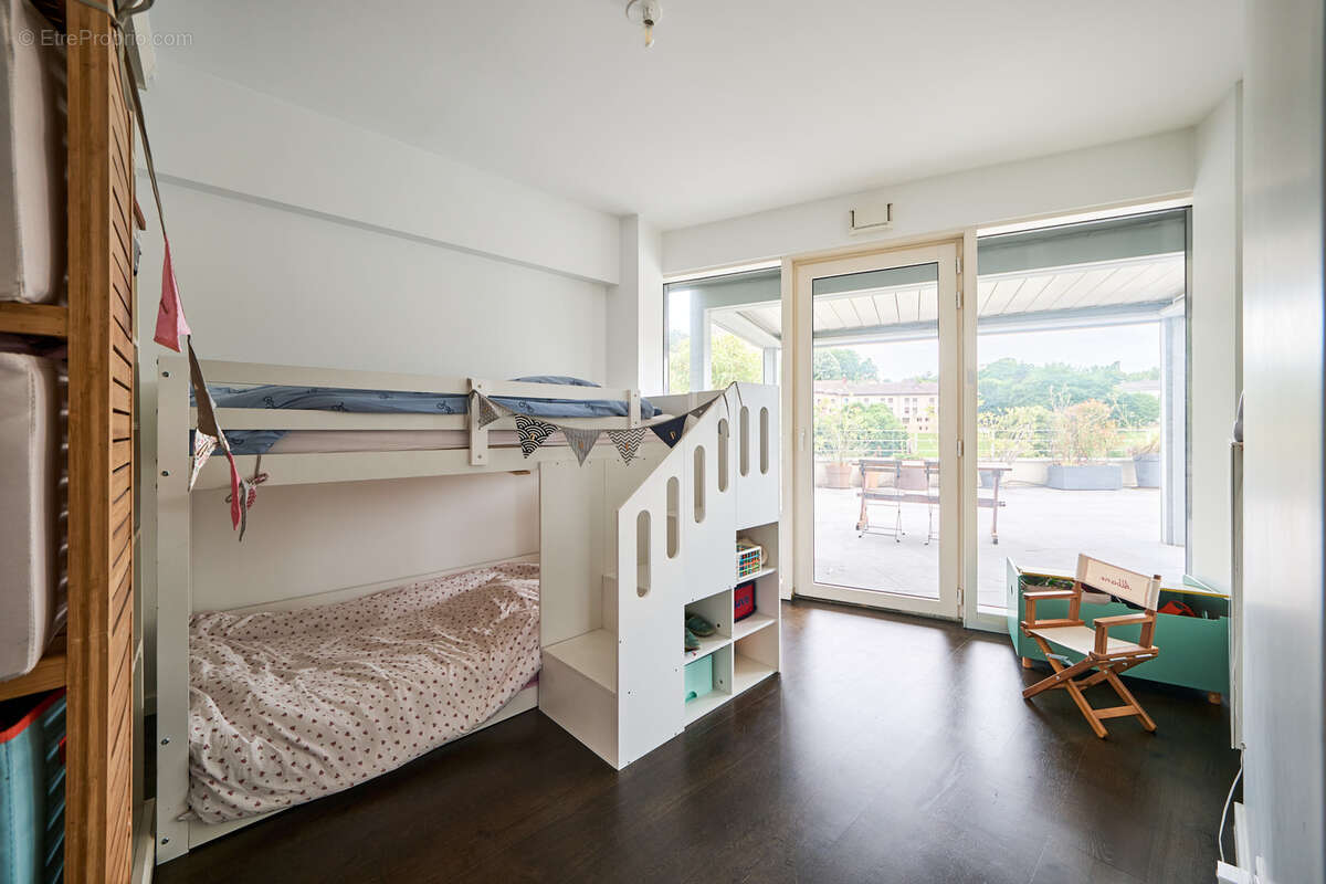 Appartement contemporain avec terrasse panoramique de 270 m2 - photo 11