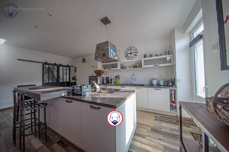 Maison à THIAUCOURT-REGNIEVILLE