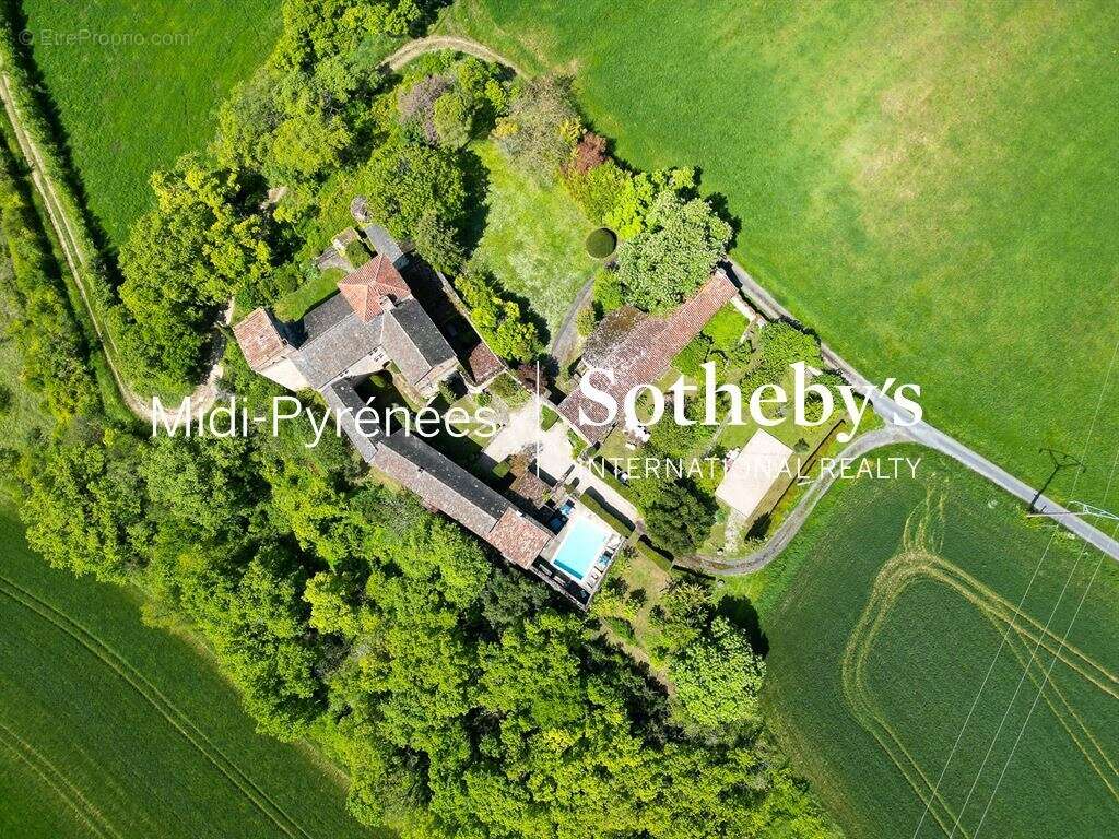 Maison à CORDES-SUR-CIEL