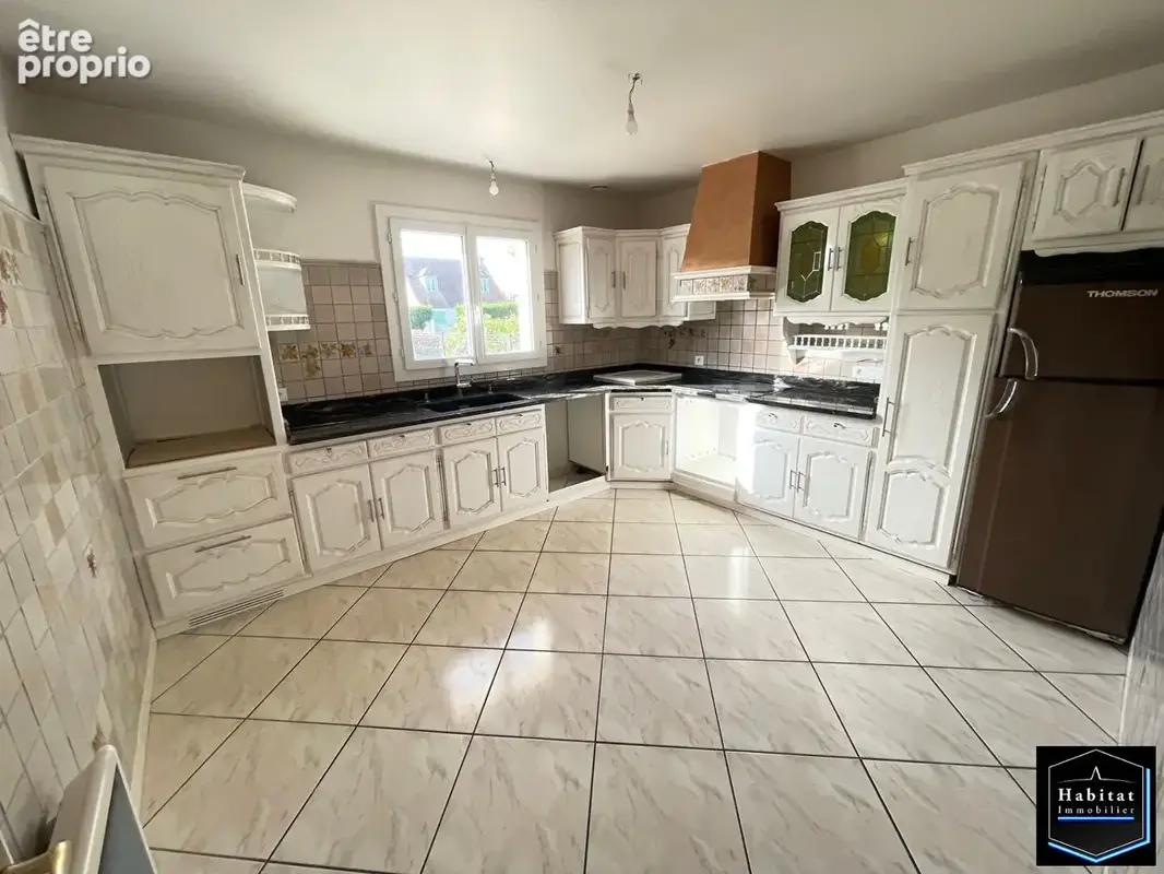 Silly-le-long / maison berval de 142 m²  / sous-sol total - photo 4