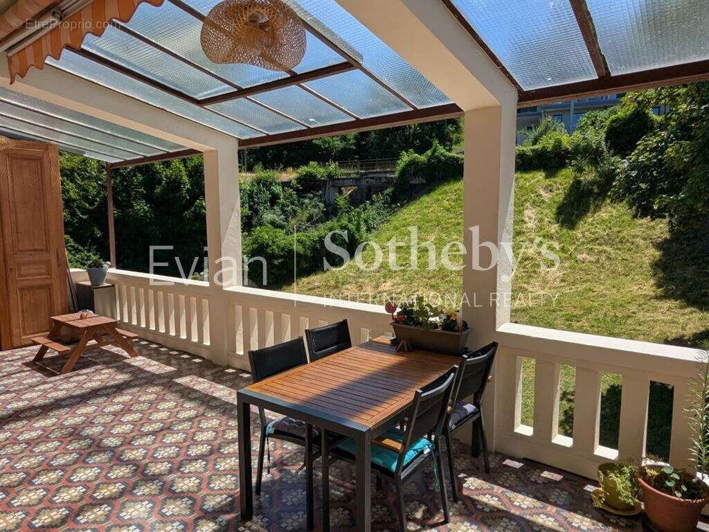 Appartement à EVIAN-LES-BAINS