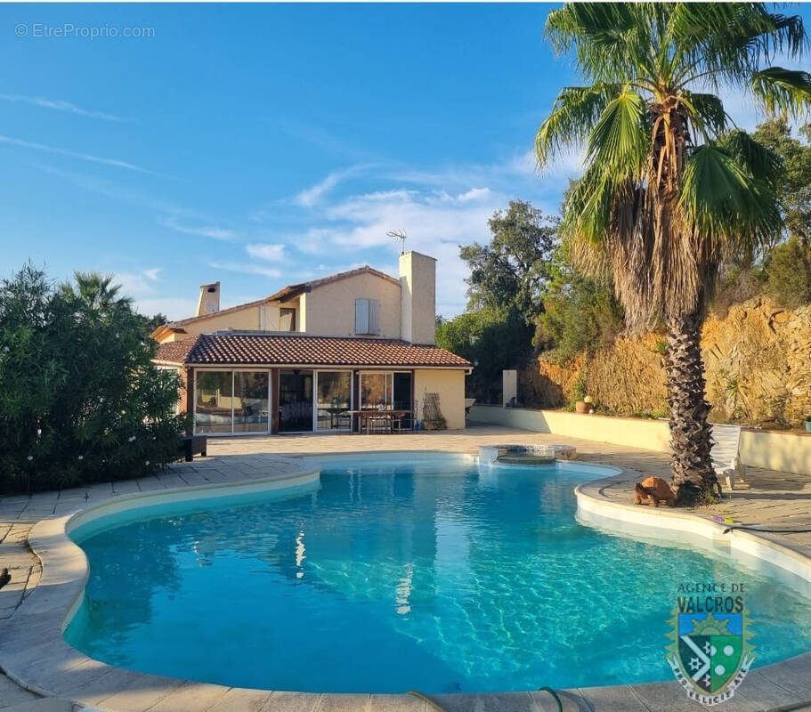 Maison à LA LONDE-LES-MAURES