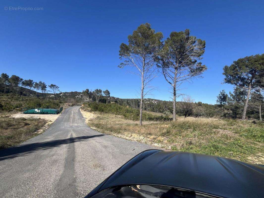 Terrain à AIGALIERS