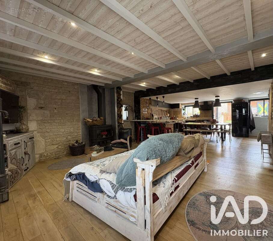 Maison 99 m² à Thaire  - photo 3