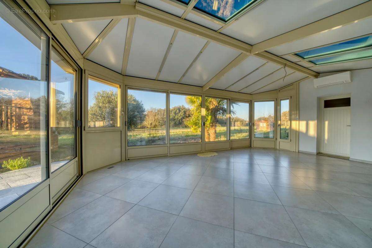 Maison à SAINT-SAVINIEN