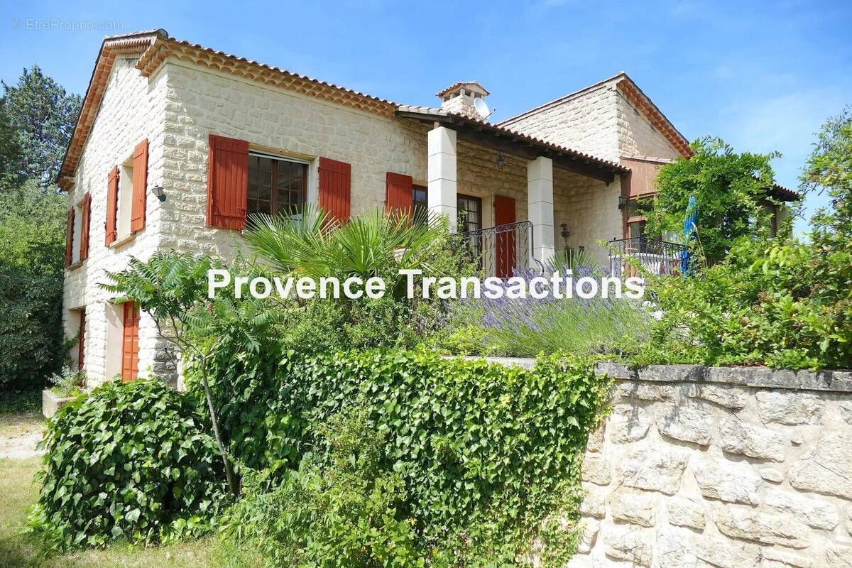 Maison à SARRIANS