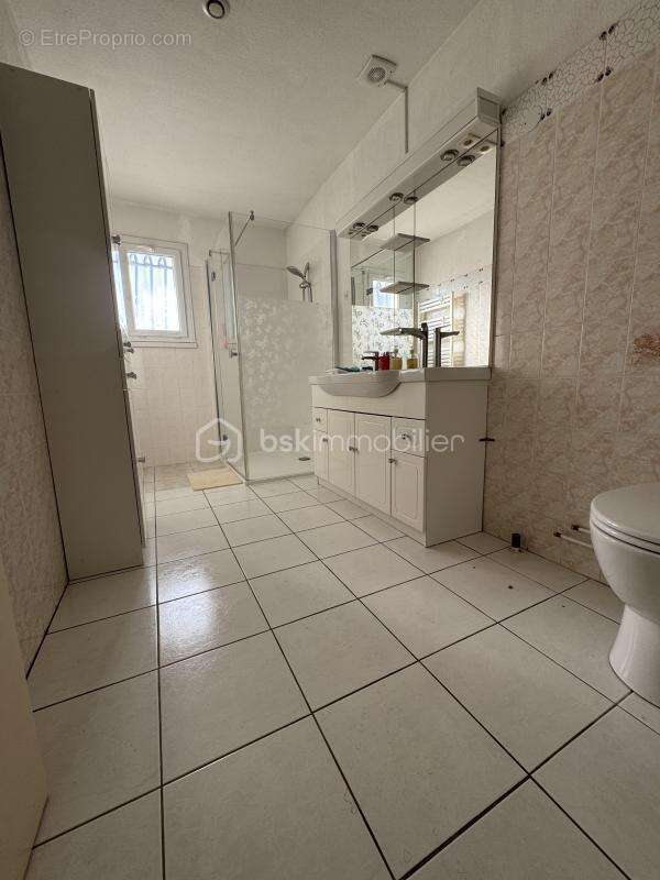 Maison à NISSAN-LEZ-ENSERUNE