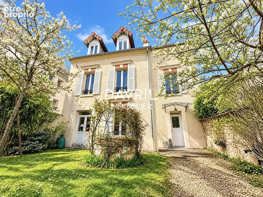 Photo Maison à Conflans-Sainte-Honorine au prix de 599 000€