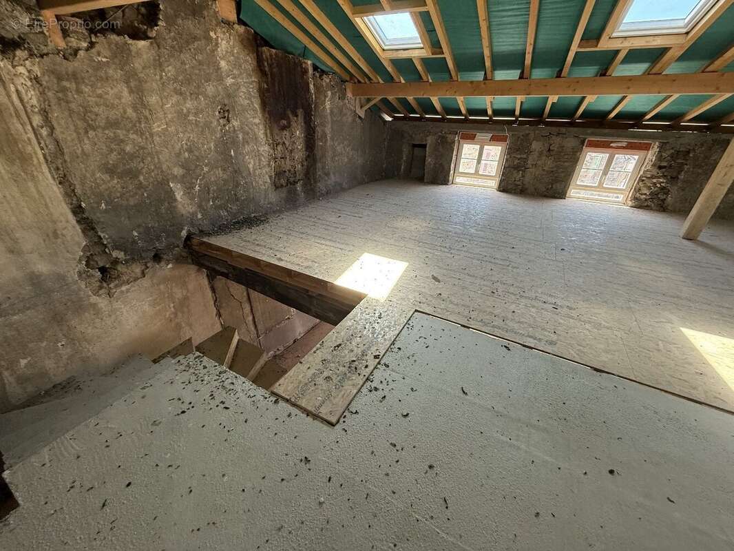 Appartement à LAGNIEU