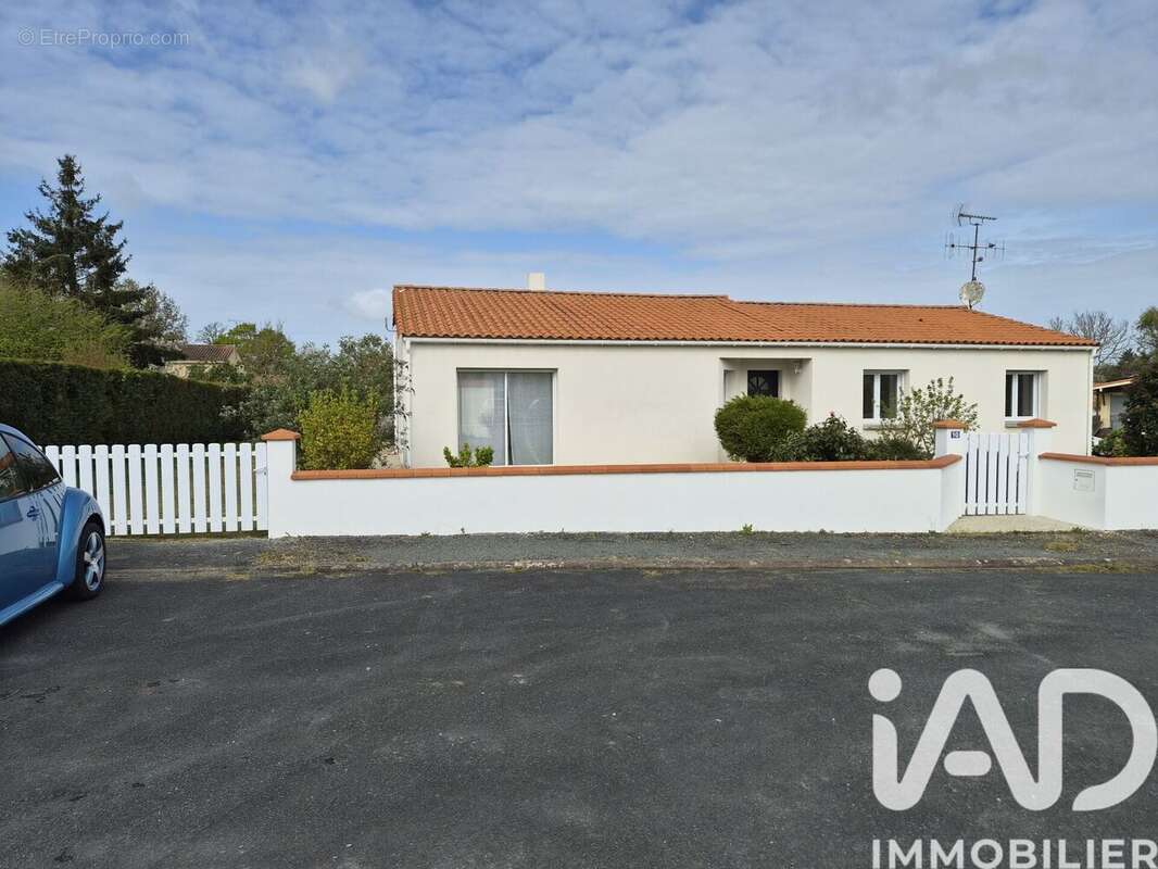 Photo 2 - Maison à NESMY
