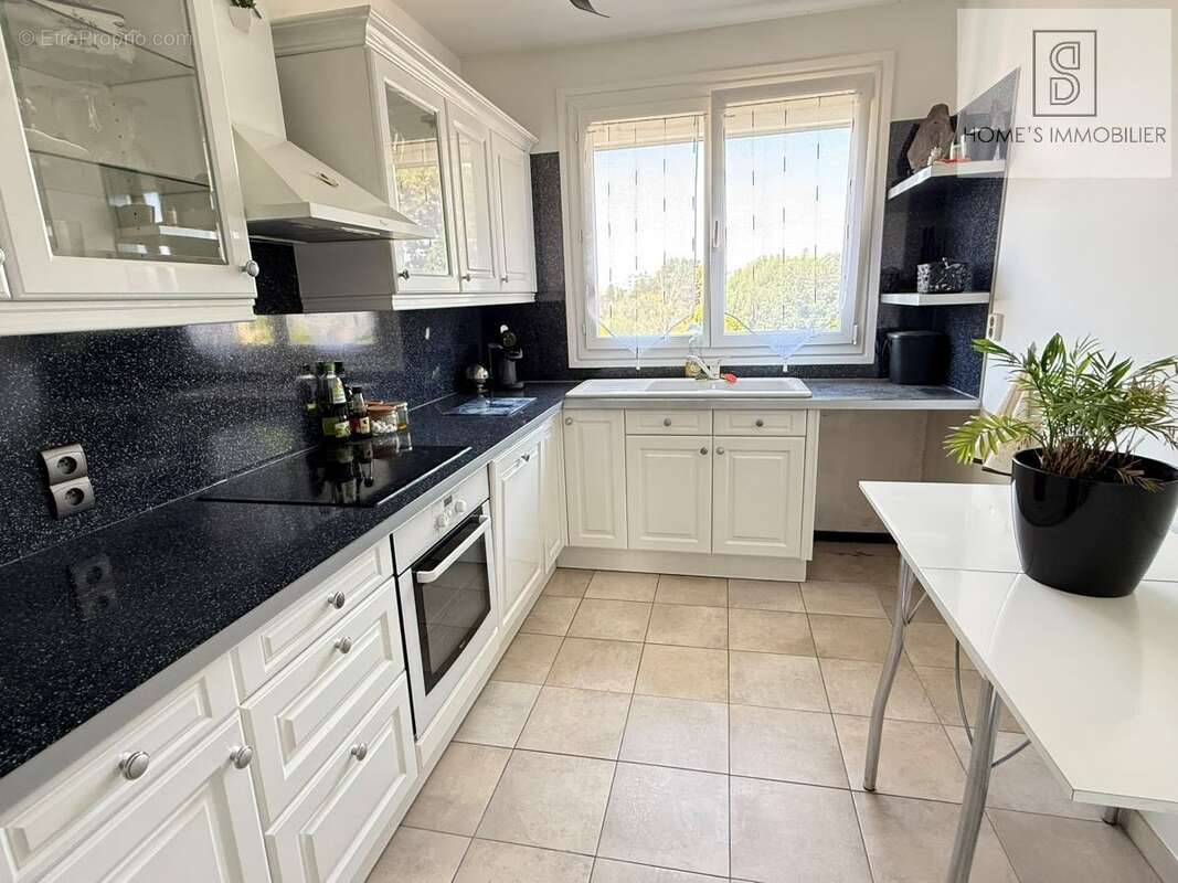 Appartement à LIVRY-GARGAN