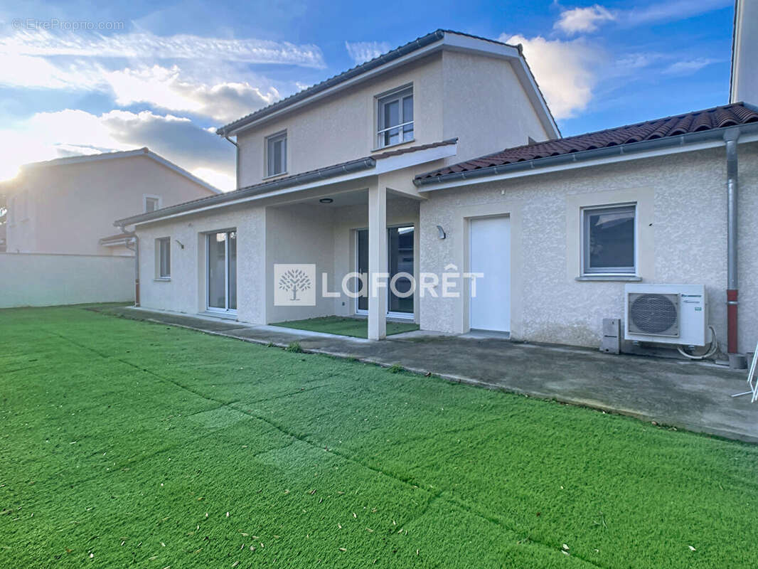 Maison à BELLEVILLE