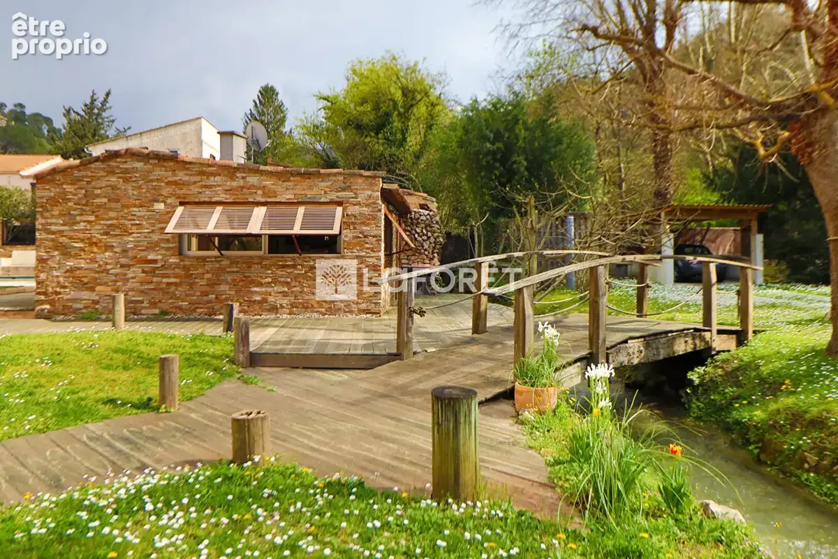 Bastide à Gémenos 271m² + dépendances 90m² - photo 14