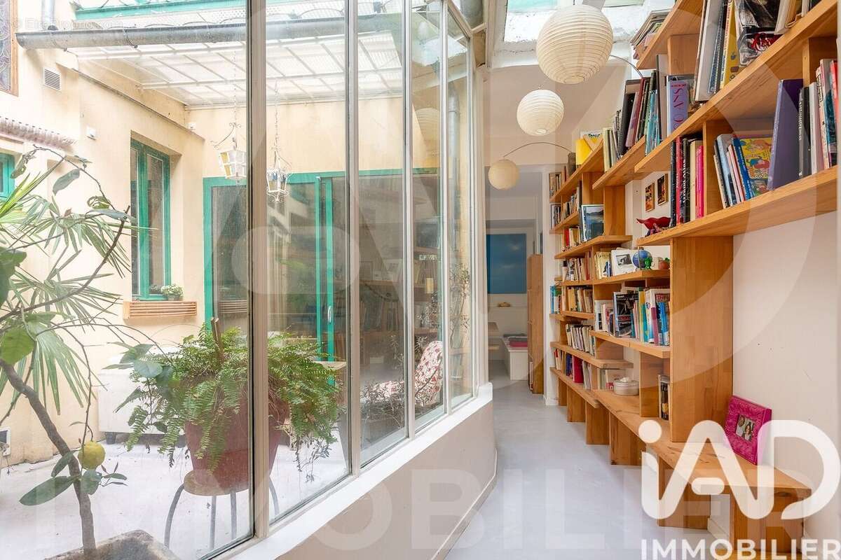 Maison 248 m² à Paris-20e  - photo 8